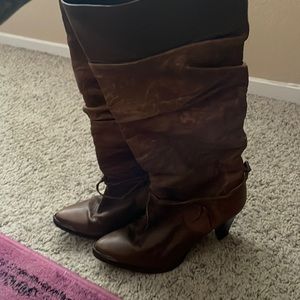 Vintage, slouchy boots by Zodiac